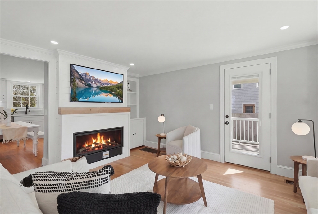 38 Puritan Road Swampscott, MA 01907 - Photo 3 of 37