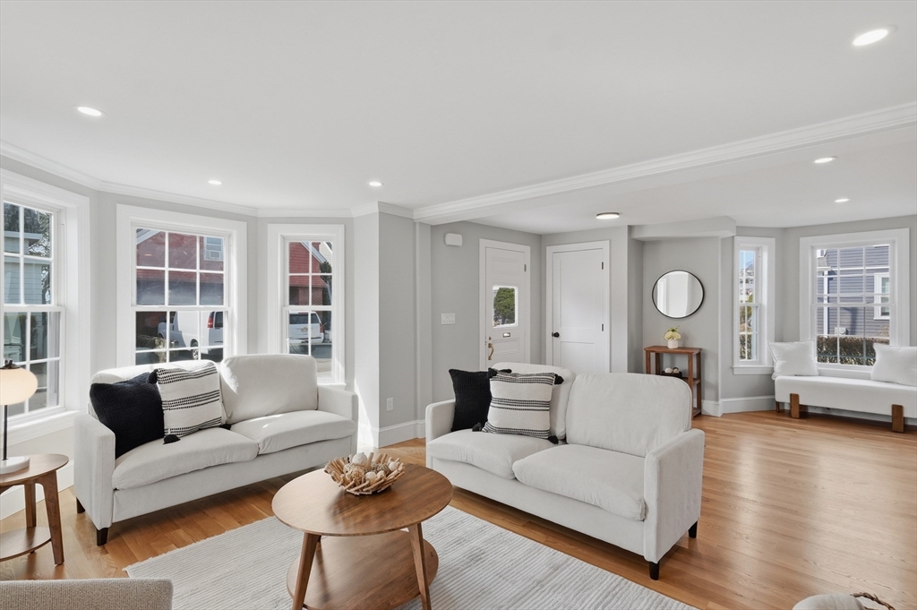 38 Puritan Road Swampscott, MA 01907 - Photo 8 of 37