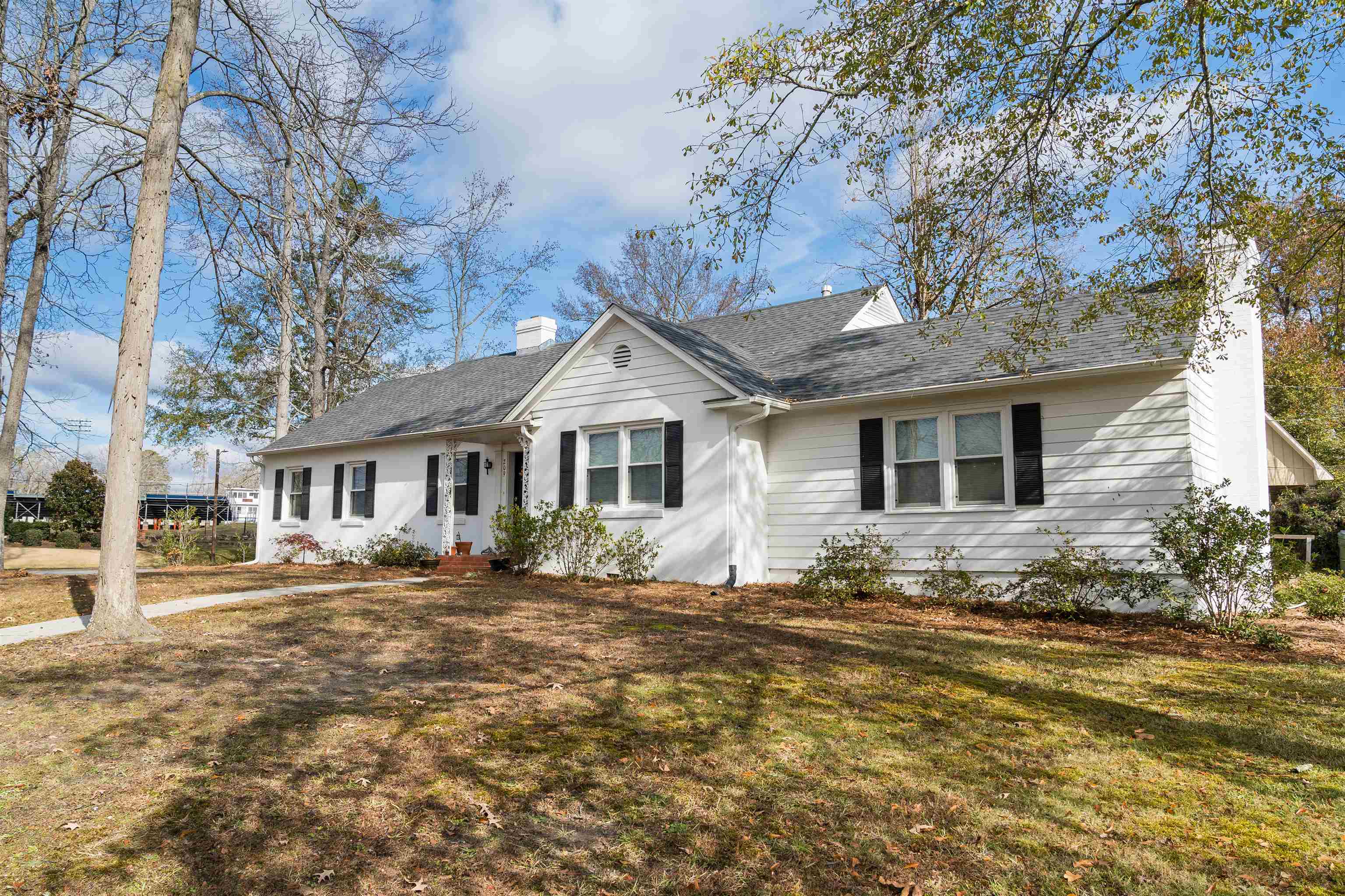 209 Young Drive Clinton, SC 29325 - Photo 16 of 47