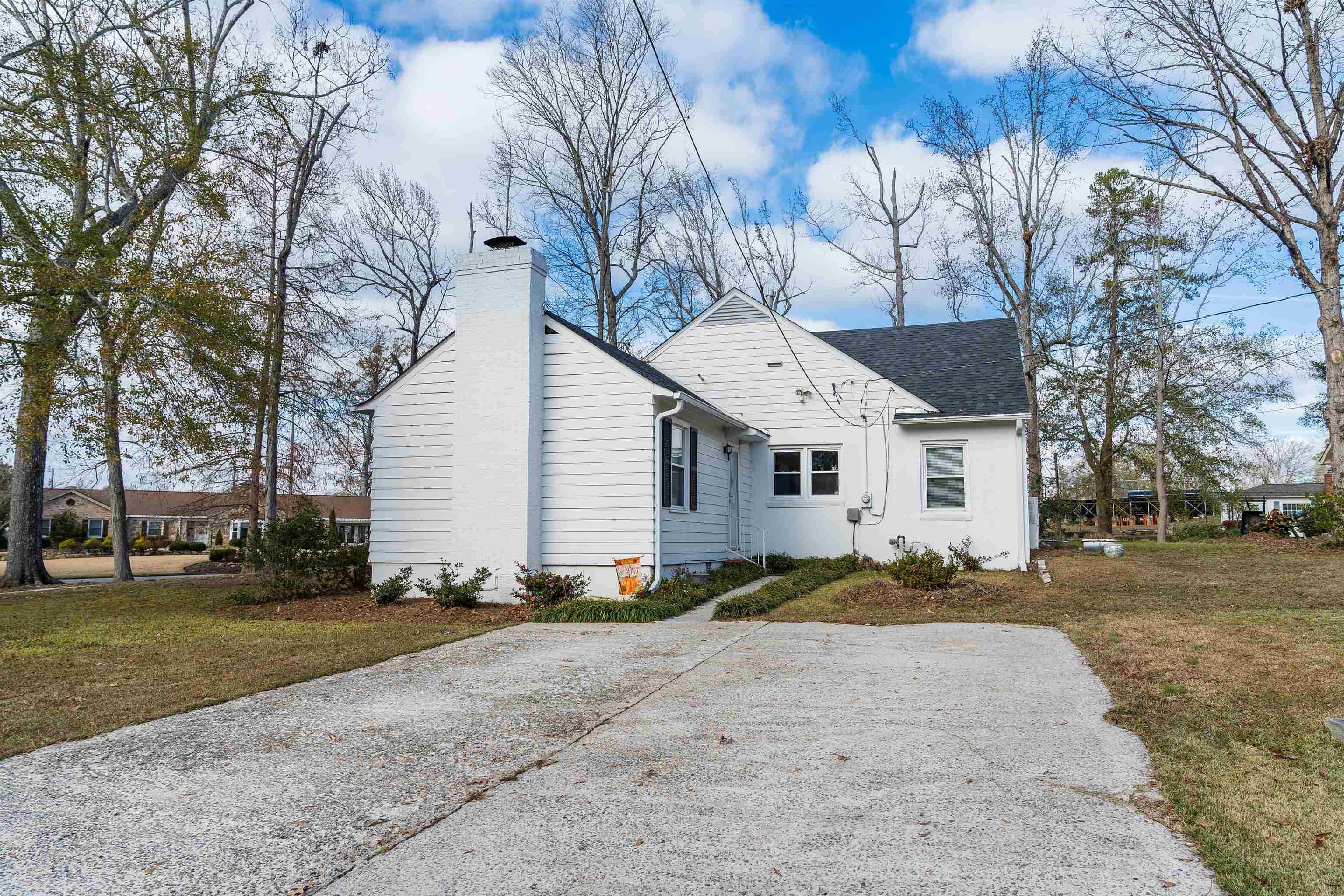 209 Young Drive Clinton, SC 29325 - Photo 10 of 47