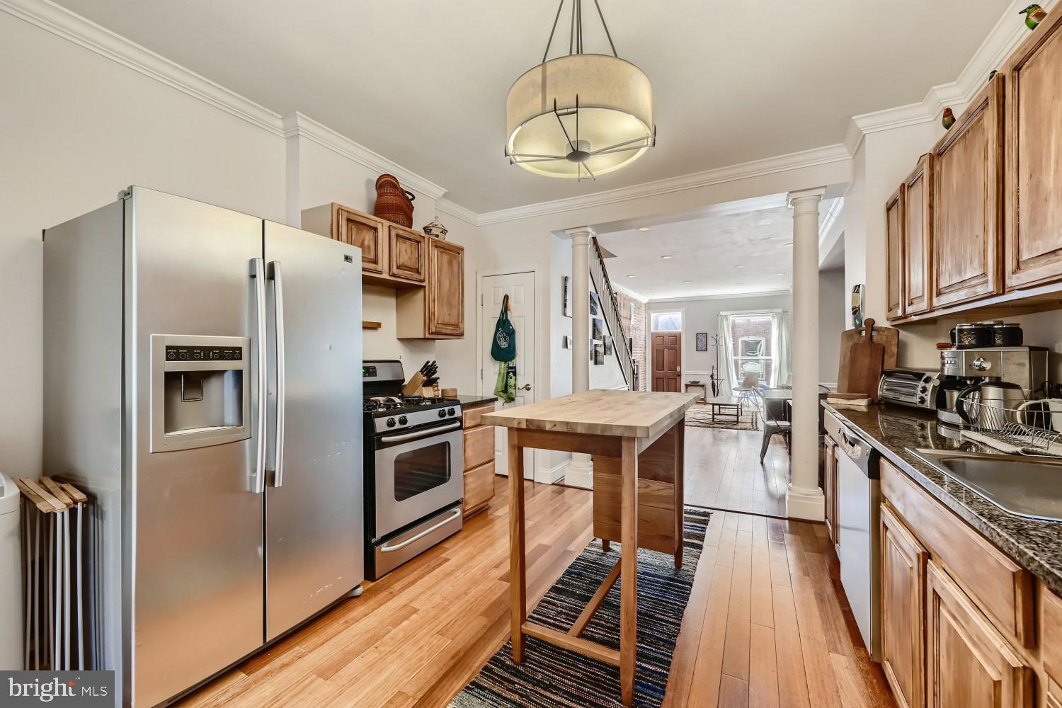 131 South Curley Street Baltimore, MD 21224 - Photo 11 of 33 Kitchen