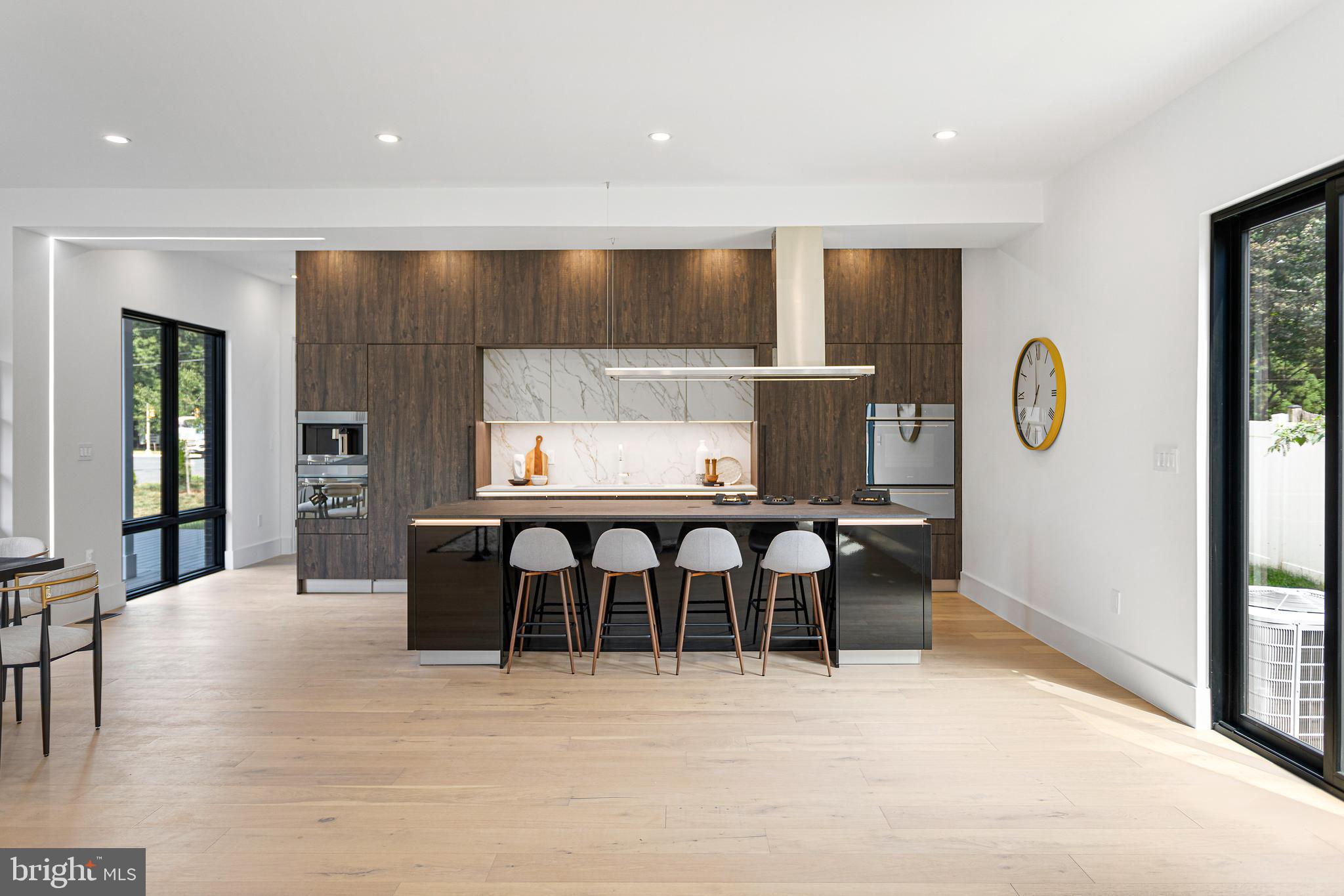 1733 Chain Bridge Road McLean, VA 22101 - Photo 13 of 65