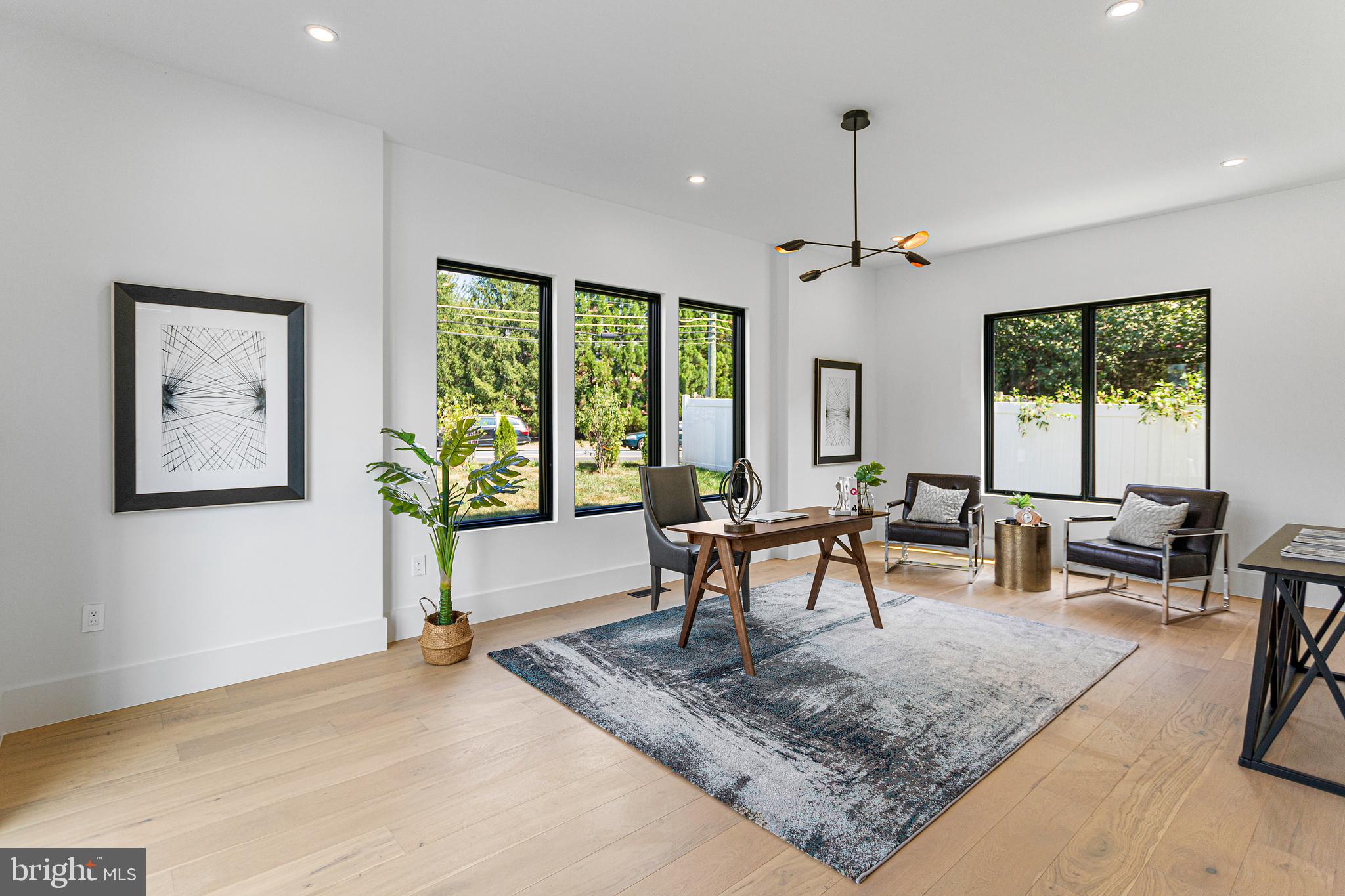 1733 Chain Bridge Road McLean, VA 22101 - Photo 25 of 65