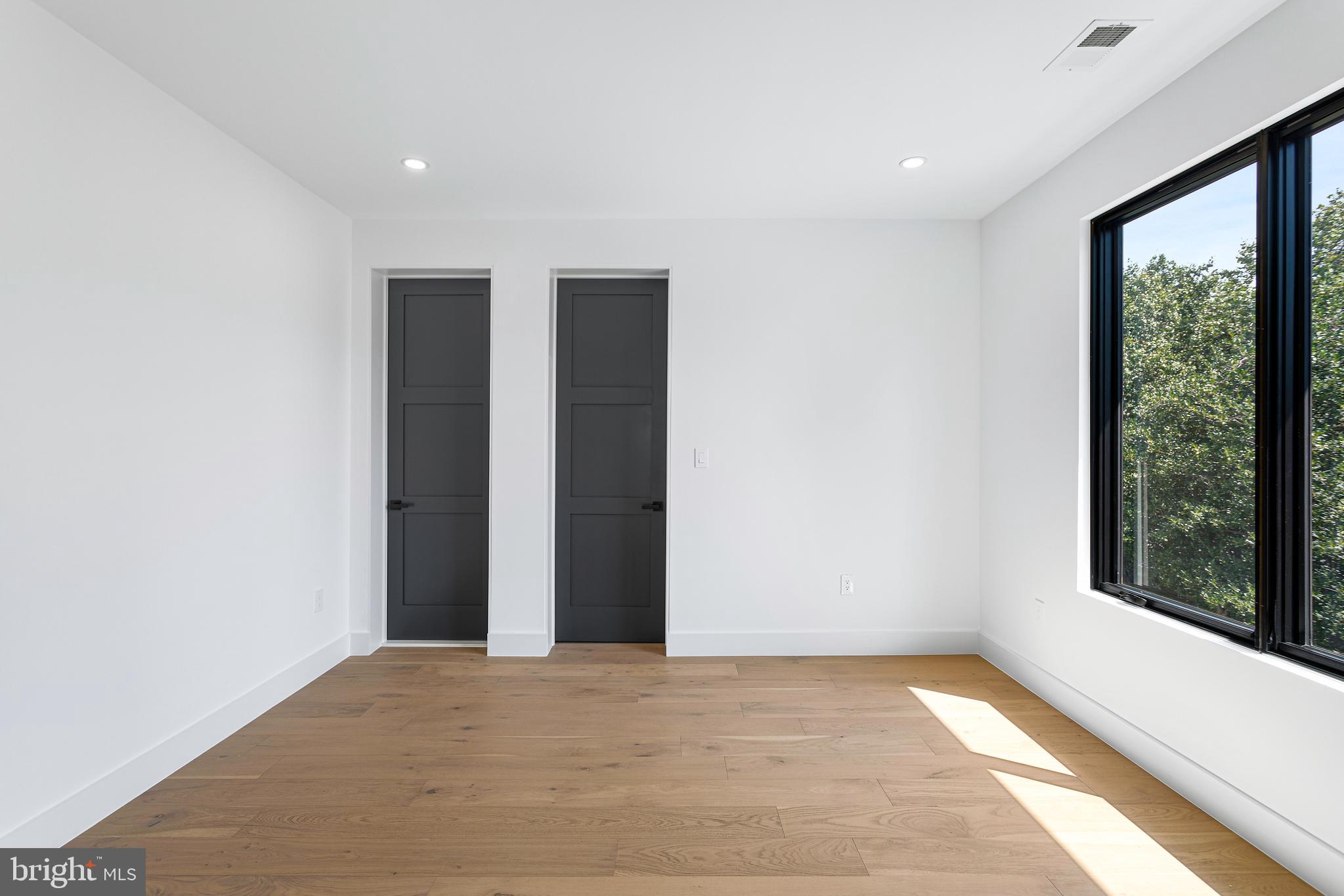 1733 Chain Bridge Road McLean, VA 22101 - Photo 50 of 65