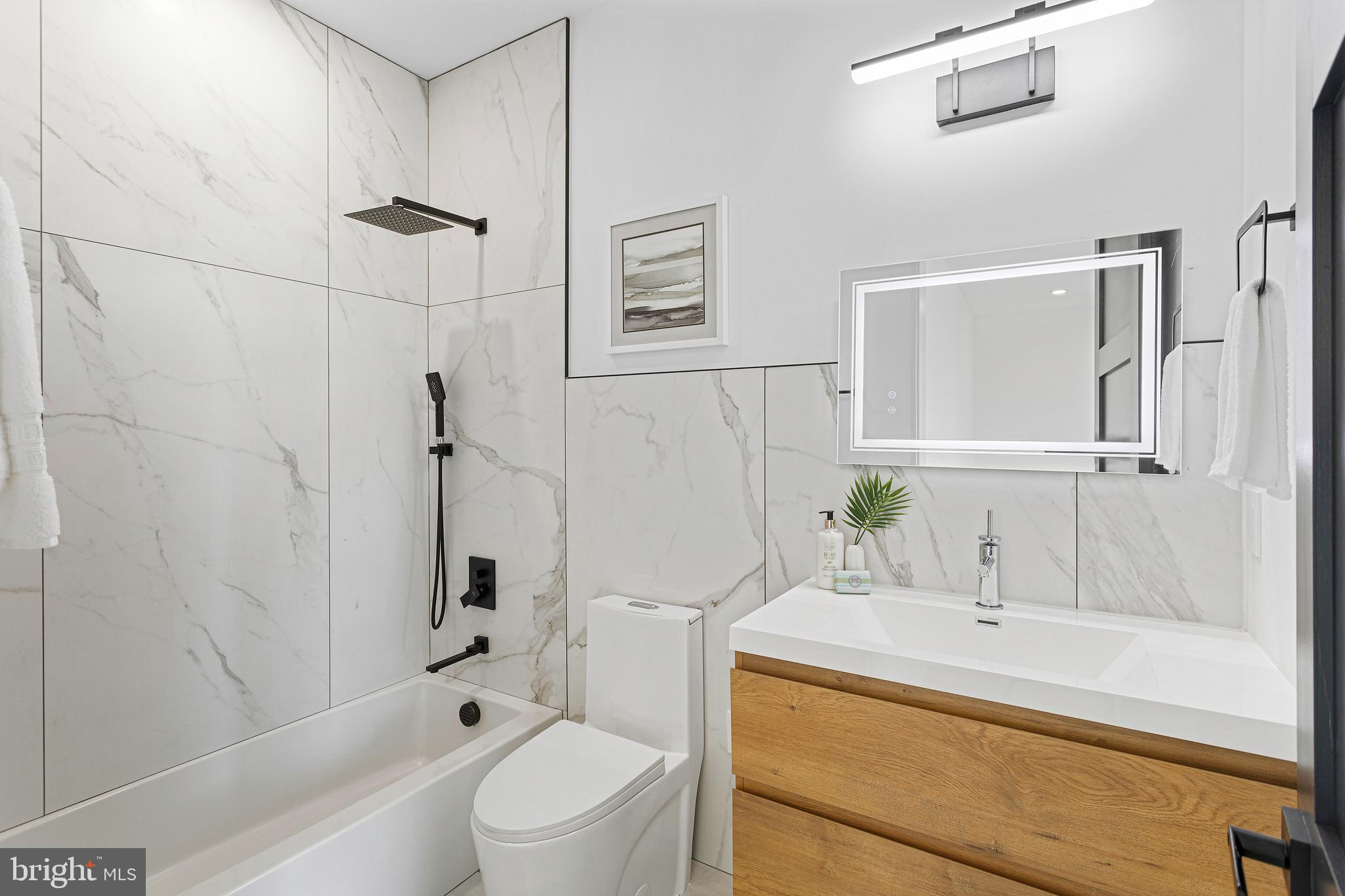 1733 Chain Bridge Road McLean, VA 22101 - Photo 53 of 65