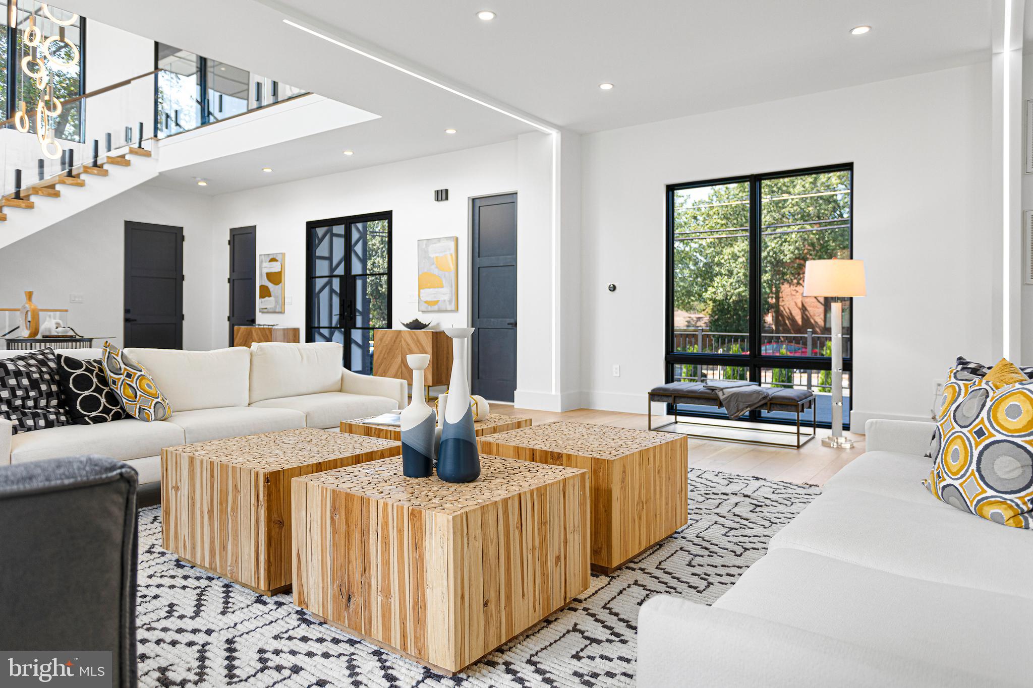 1733 Chain Bridge Road McLean, VA 22101 - Photo 8 of 65