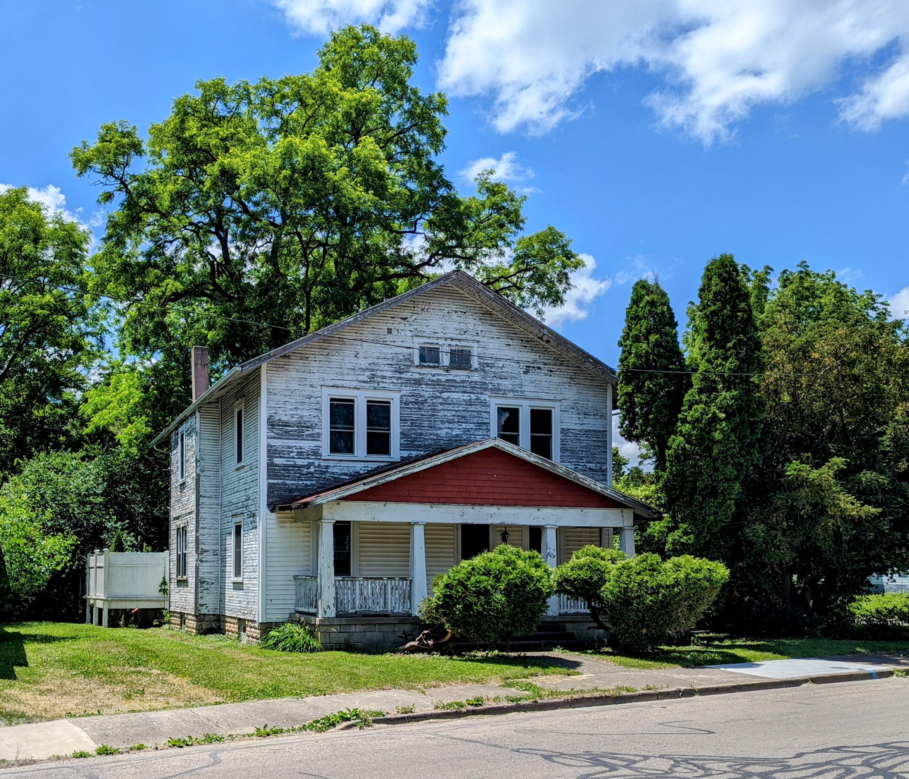 605 Chestnut Avenue Springfield, OH 45503 - Photo 1 of 15 Gallery Image 1