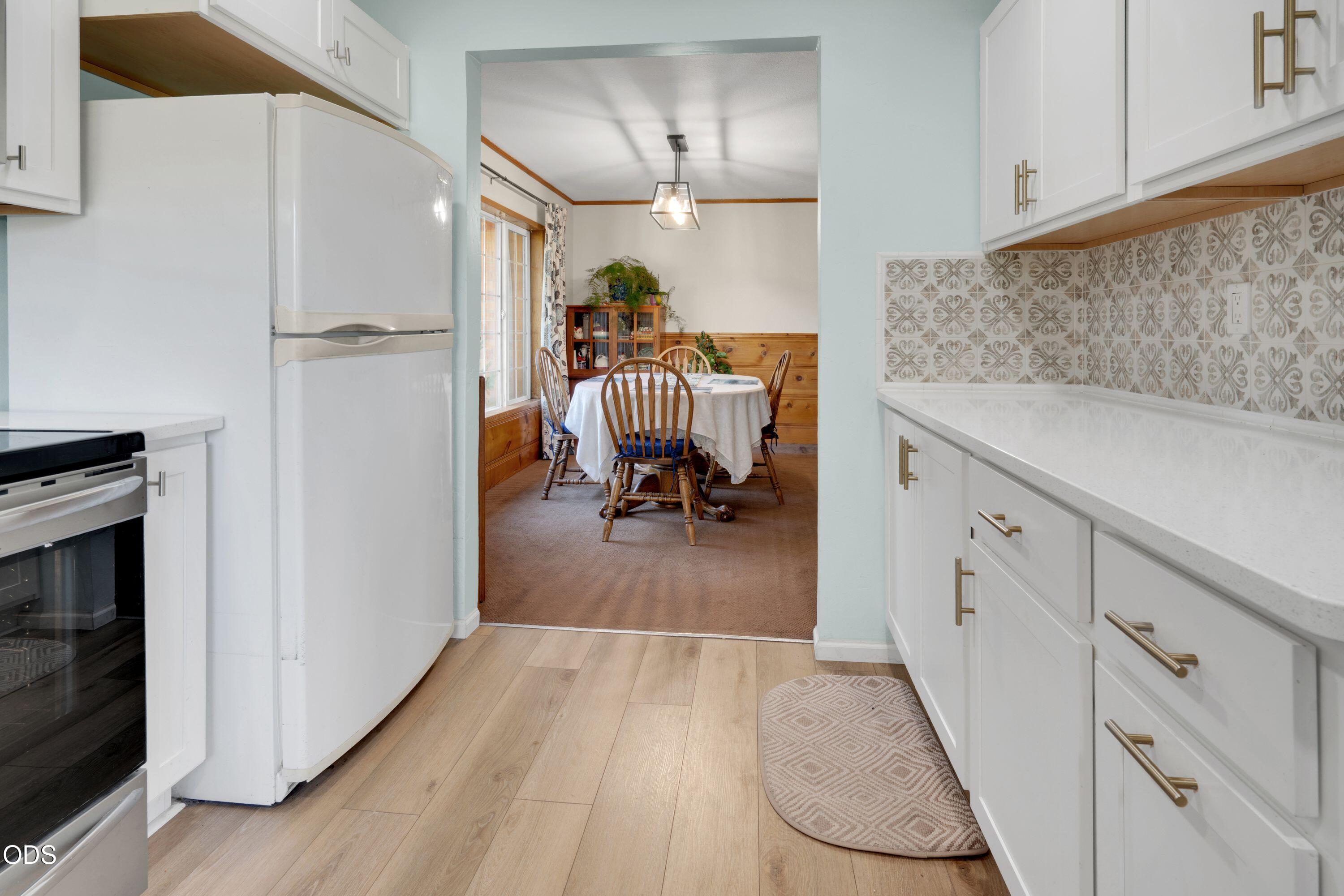 8230 Hill Road Klamath Falls, OR 97603 - Photo 13 of 33