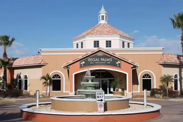 a view of the house with entryway