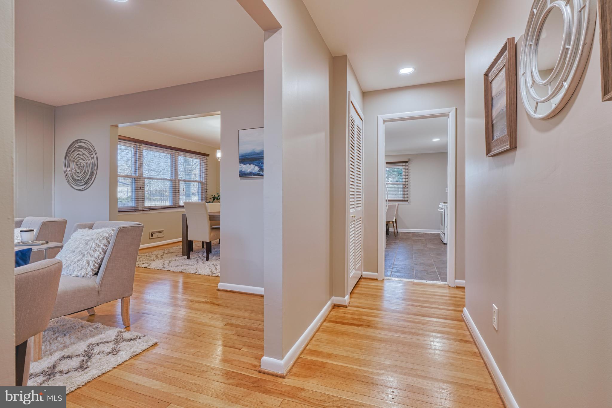 207 Sandee Road Lutherville-Timonium, MD 21093 - Photo 3 of 33 Gallery Image 3