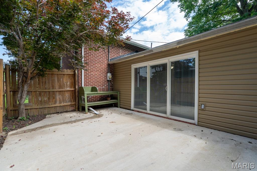 100 West 3rd Street Hartford, IL 62048 - Photo 32 of 38