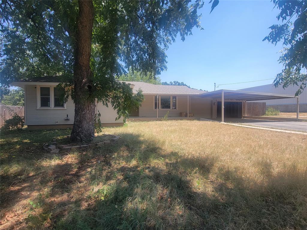 313 North Victory St