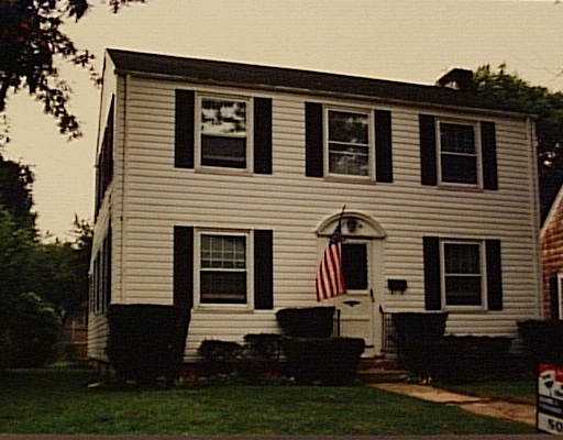 18 Druid Road Warwick, RI 02888 - Photo 1 of 1 Exterior Front.