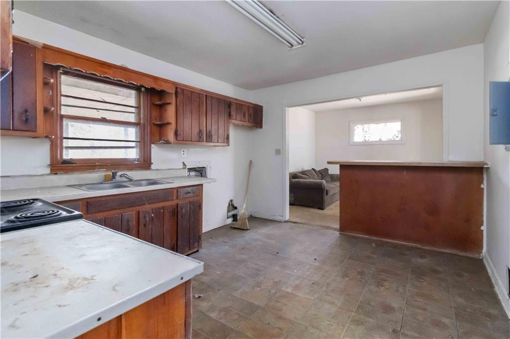 1162 Watts Road Forest Park, GA 30297 - Photo 11 of 23