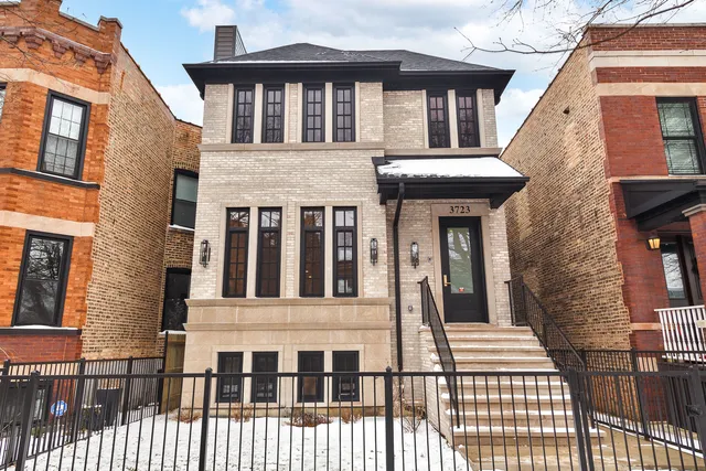 $2,550,000 | 3723 North Oakley Avenue, Chicago, IL 60618