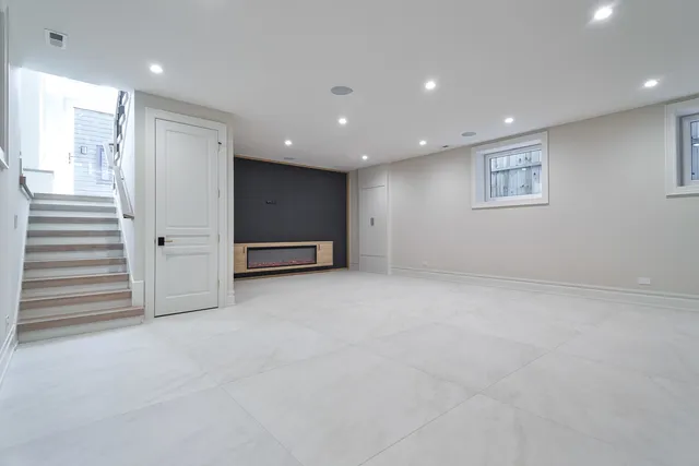 $2,550,000 | 3723 North Oakley Avenue, Chicago, IL 60618