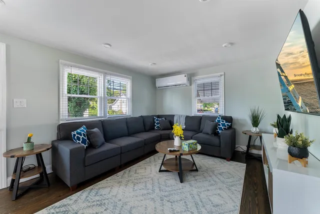 $452,000 | 134 West Delaware Parkway, Villas, NJ 08251