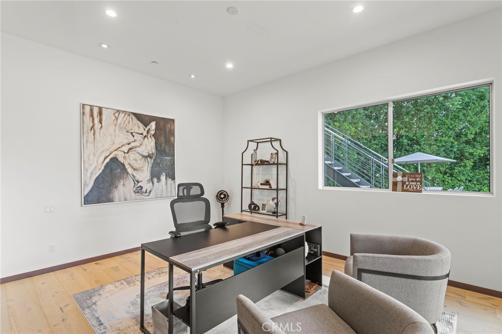 15641 Meadowgate Road Los Angeles, CA 91436 - Photo 27 of 47