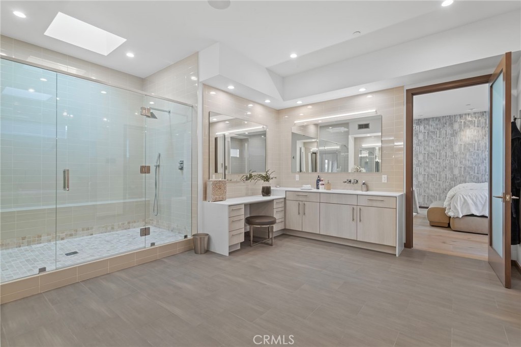 15641 Meadowgate Road Los Angeles, CA 91436 - Photo 3 of 47