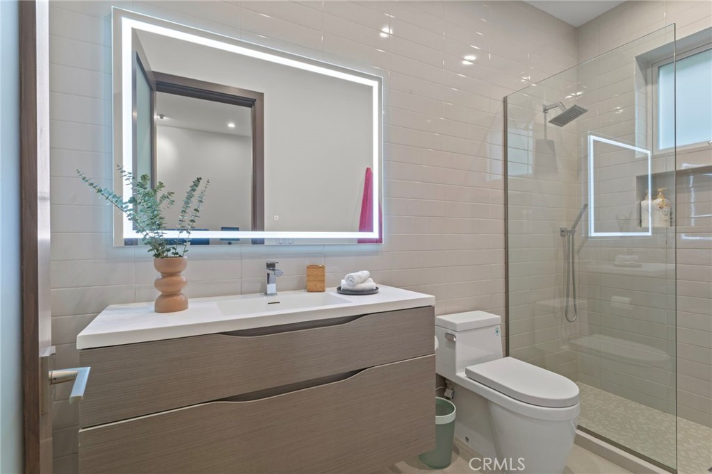 15641 Meadowgate Road Los Angeles, CA 91436 - Photo 31 of 47