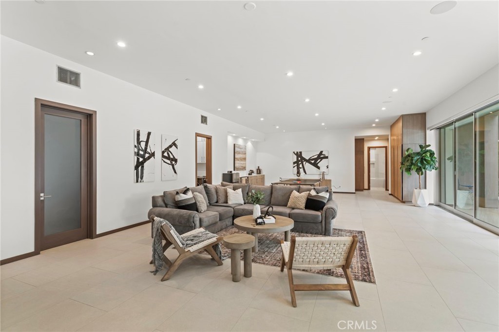 15641 Meadowgate Road Los Angeles, CA 91436 - Photo 38 of 47