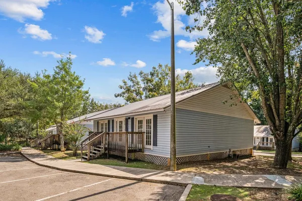 $960 | 2286 Magnolia Circle, Unit 2, Tallahassee, FL 32301