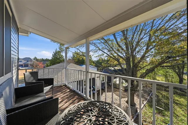 $887,800 | 438 Johnson Lane, Ovilla, TX 75154