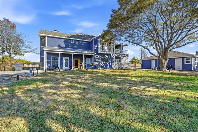 $887,800 | 438 Johnson Lane, Ovilla, TX 75154