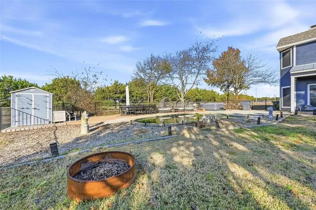 $887,800 | 438 Johnson Lane, Ovilla, TX 75154