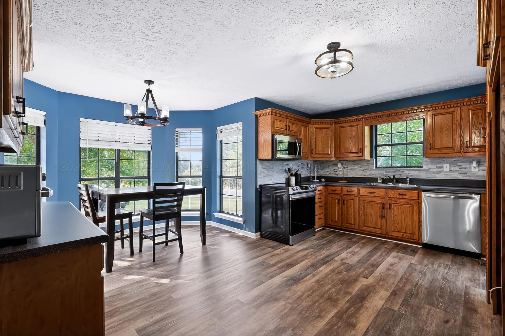 763 Mountain Road Cordova, AL 35550 - Photo 5 of 22 Gallery Image 5