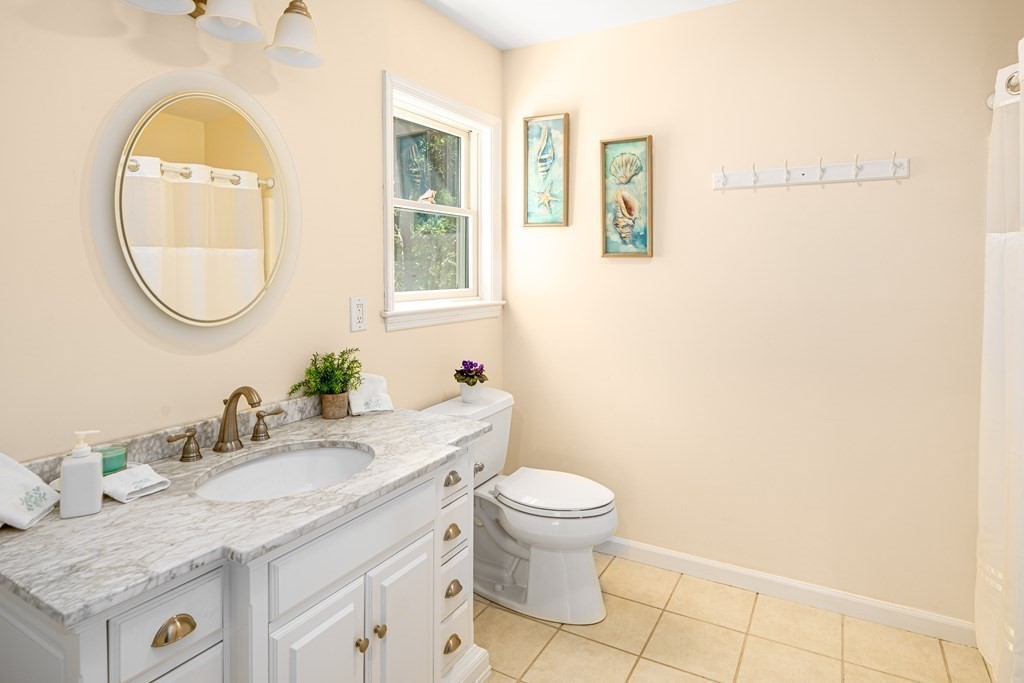 156 Cromesett Road Wareham, MA 02571 - Photo 17 of 31 Gallery Image 17