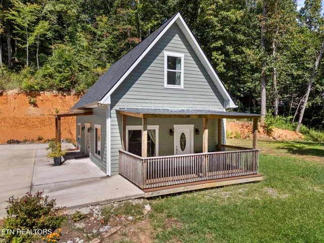 $299,900 | 8811 Ellis Lane, Powell, TN 37849