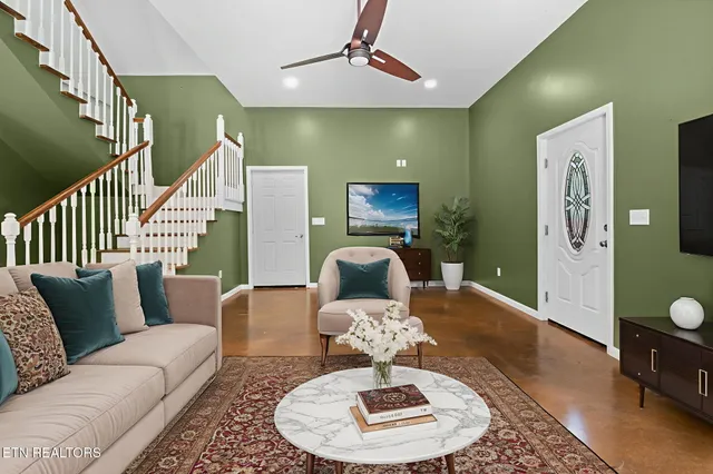 $299,900 | 8811 Ellis Lane, Powell, TN 37849