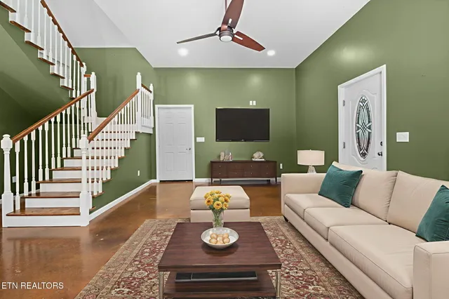 $299,900 | 8811 Ellis Lane, Powell, TN 37849