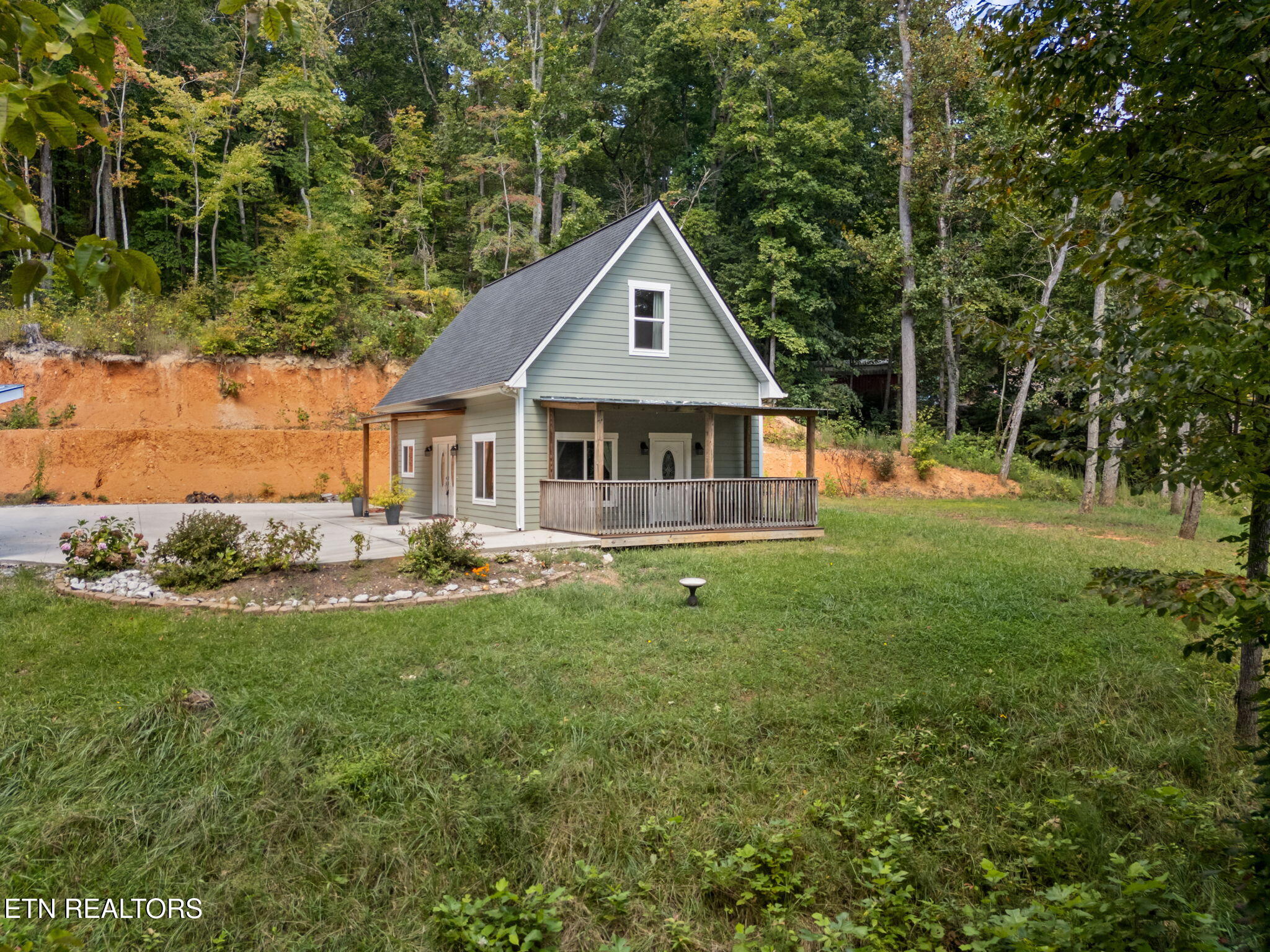 8811 Ellis Lane Powell, TN 37849 - Photo 2 of 38 12-web-or-mls-Ellis Ln--36