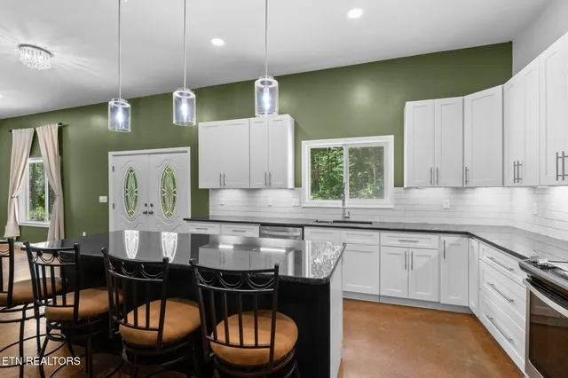 $299,900 | 8811 Ellis Lane, Powell, TN 37849