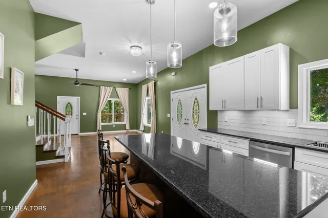 $299,900 | 8811 Ellis Lane, Powell, TN 37849