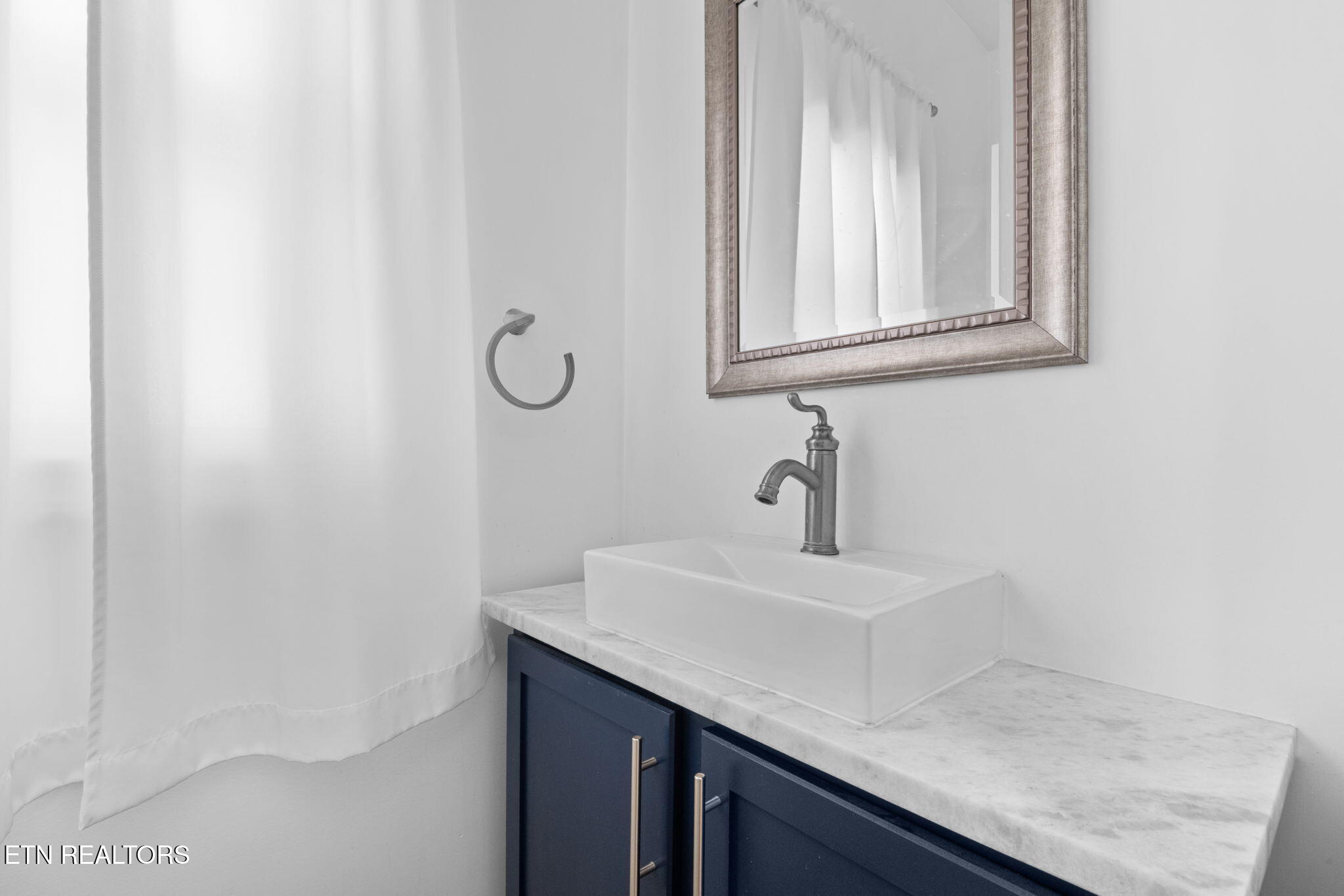 8811 Ellis Lane Powell, TN 37849 - Photo 28 of 38 27-web-or-mls-Ellis Ln-0276