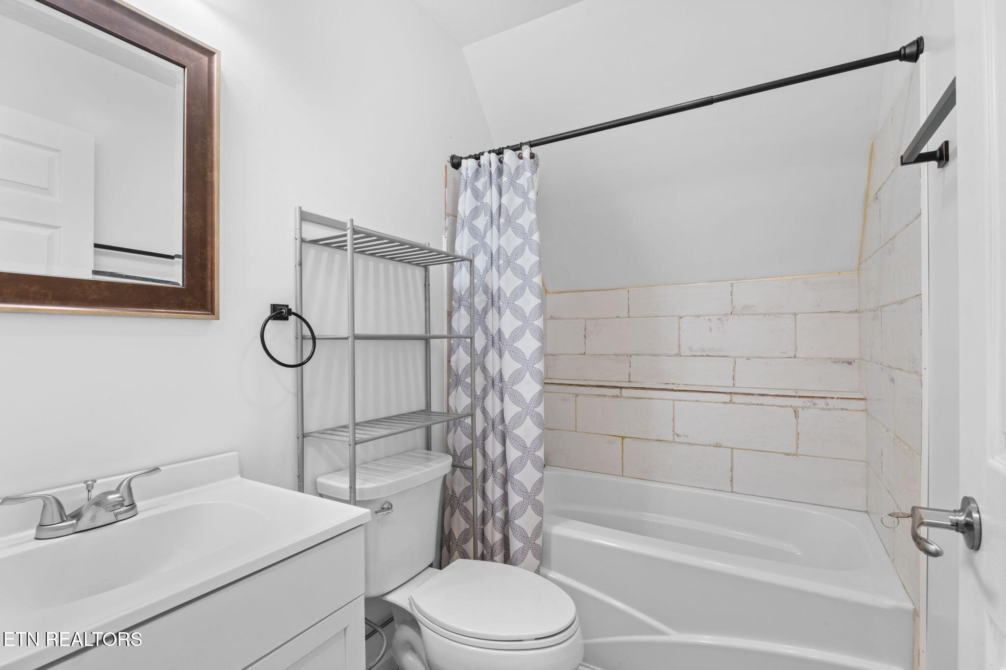 8811 Ellis Lane Powell, TN 37849 - Photo 29 of 38 28-web-or-mls-Ellis Ln-0279