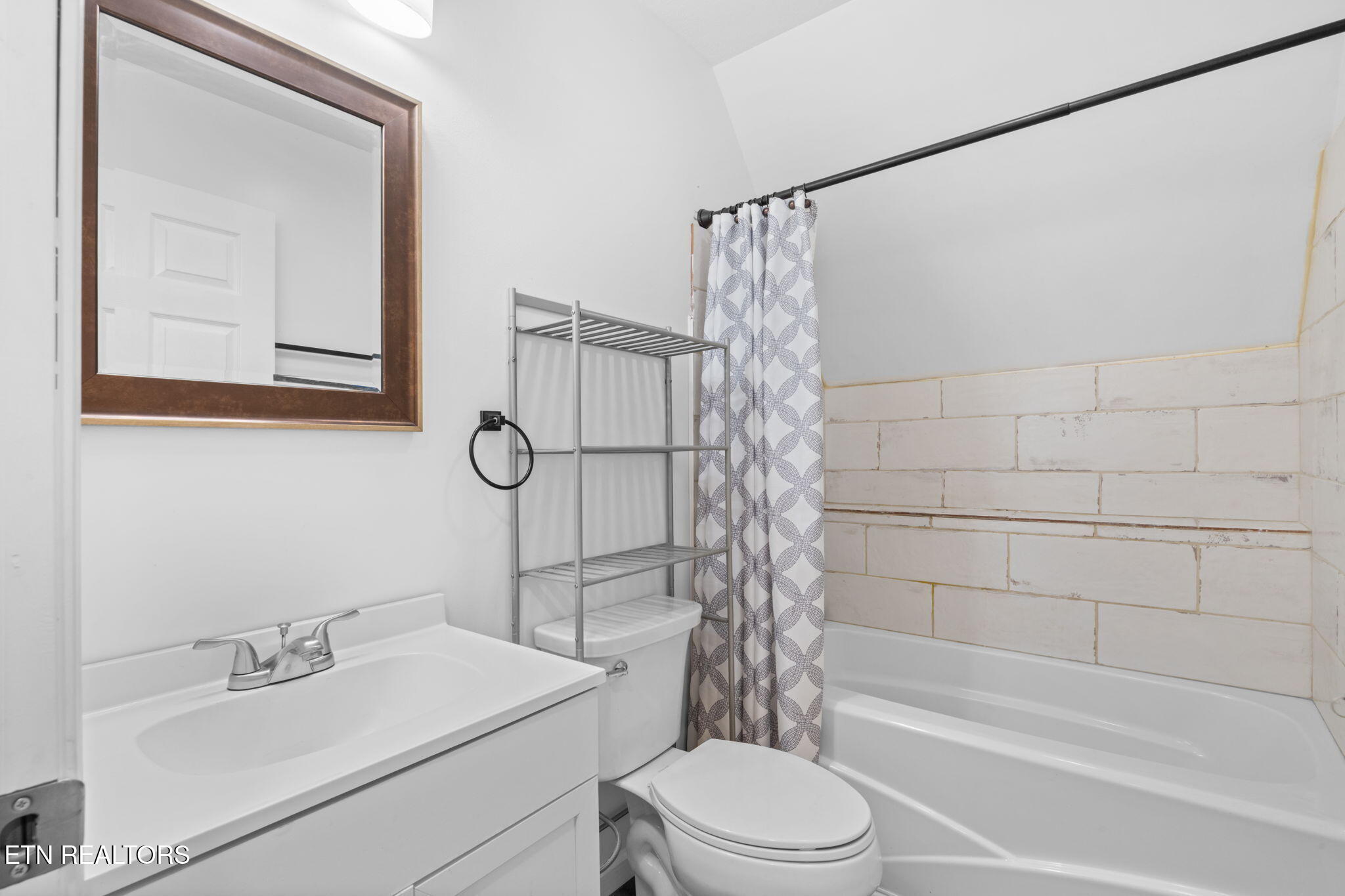 8811 Ellis Lane Powell, TN 37849 - Photo 30 of 38 29-web-or-mls-Ellis Ln-0282