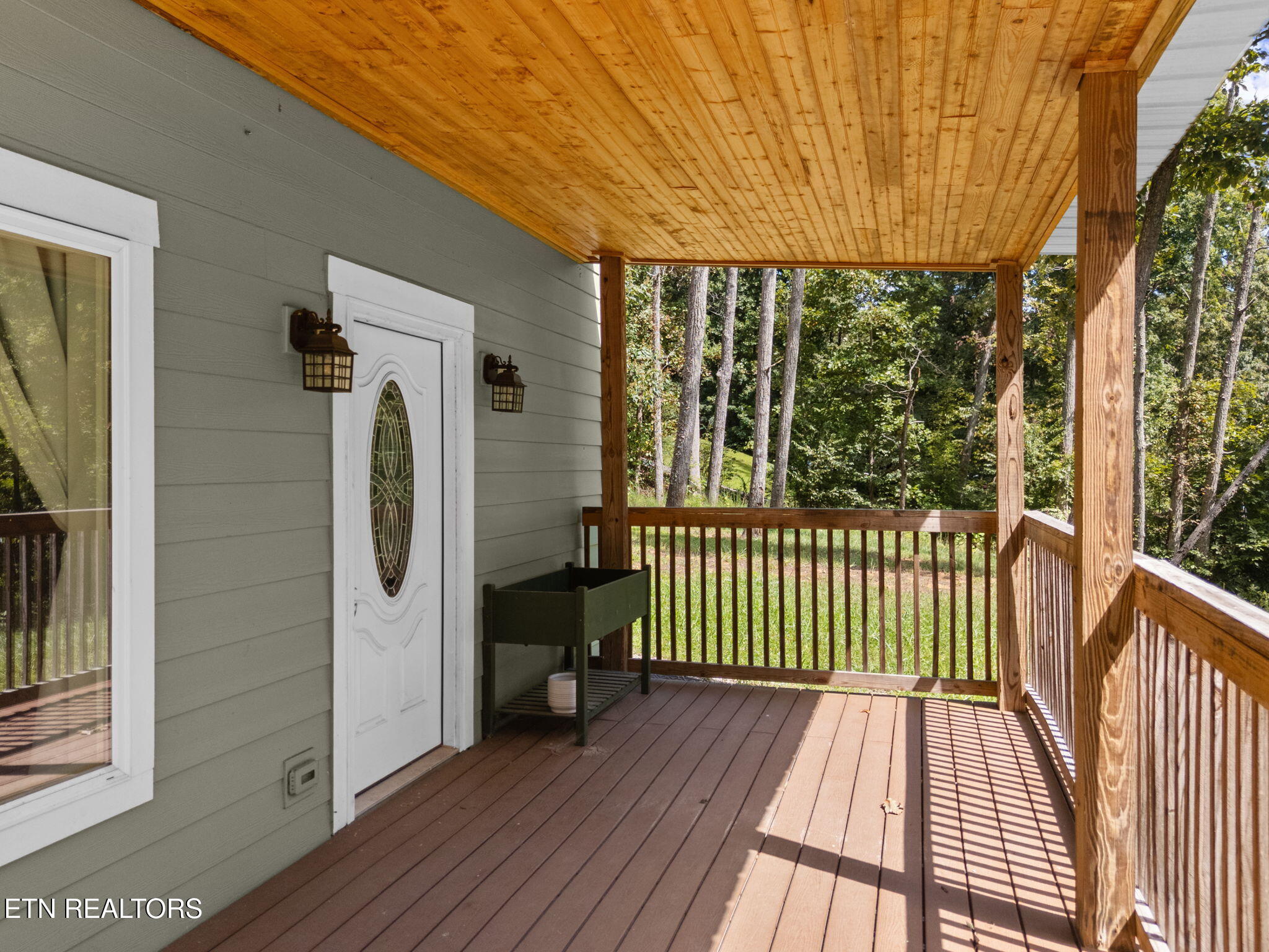 8811 Ellis Lane Powell, TN 37849 - Photo 9 of 38 13-web-or-mls-Ellis Ln--39