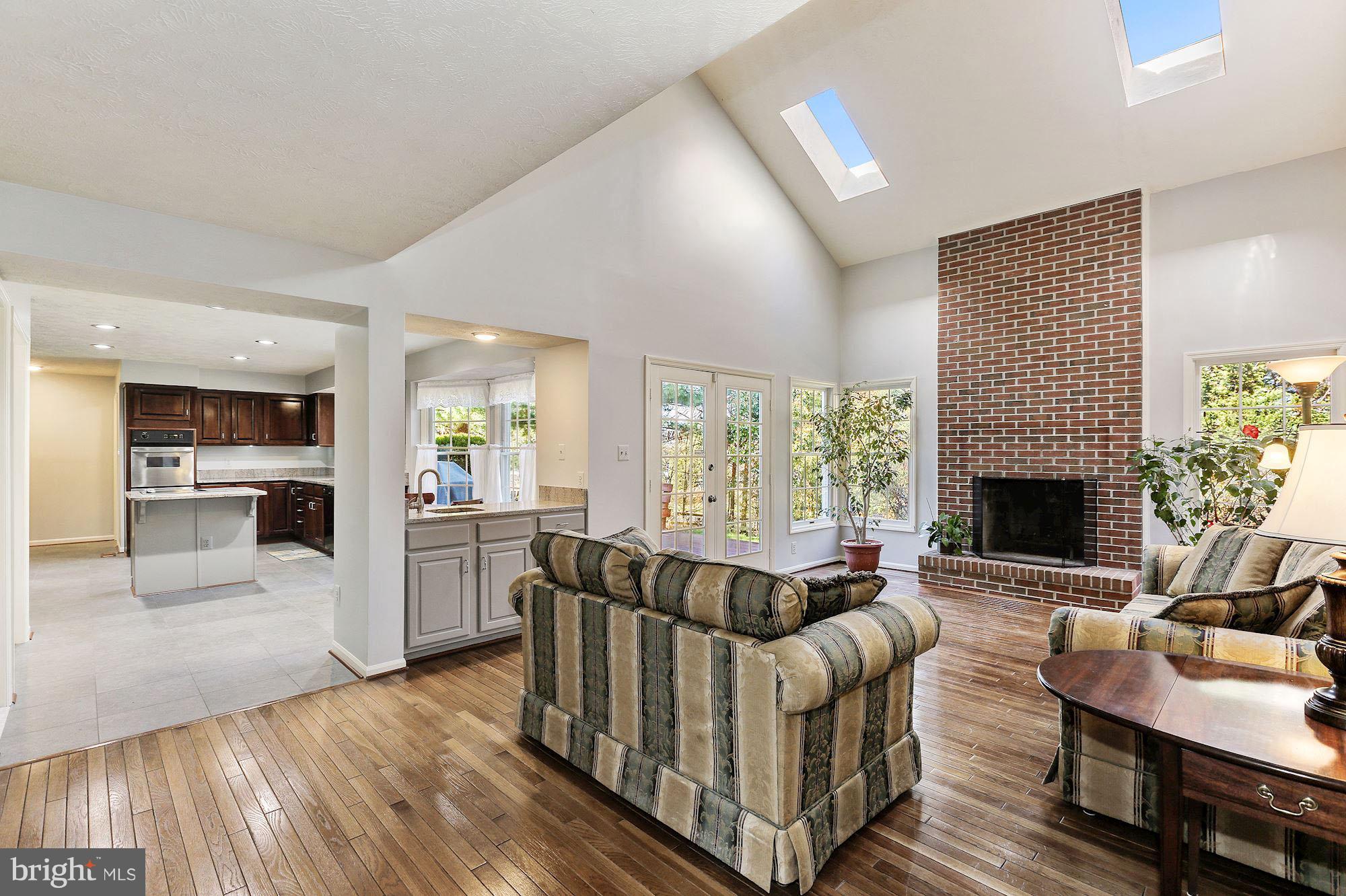 2205 Halter Lane Reston, VA 20191 - Photo 9 of 30 Family Room