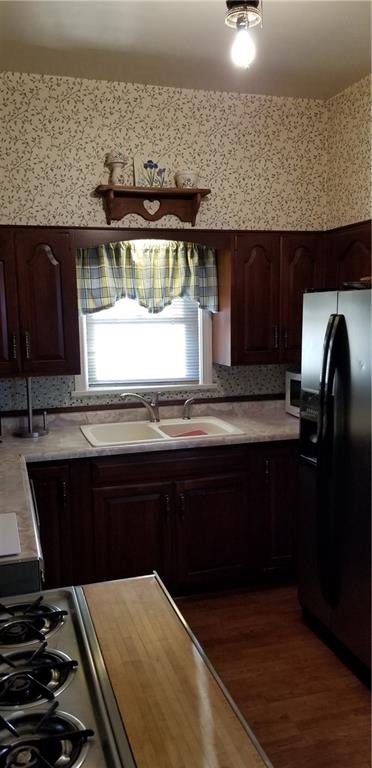3761 Bakerstown Road Gibsonia, PA 15044 - Photo 2 of 15 Spacious well built home with country charm. 2 car garage with work space