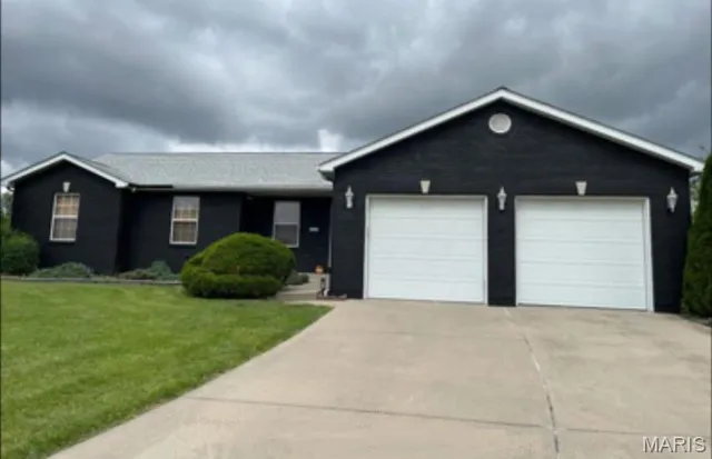 $350,000 | 130 Regency Place, Millstadt, IL 62260