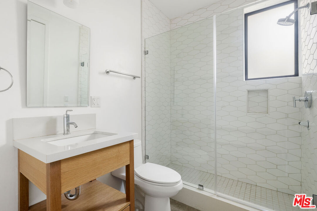 1411 Roca Lane Los Angeles, CA 90041 - Photo 4 of 20