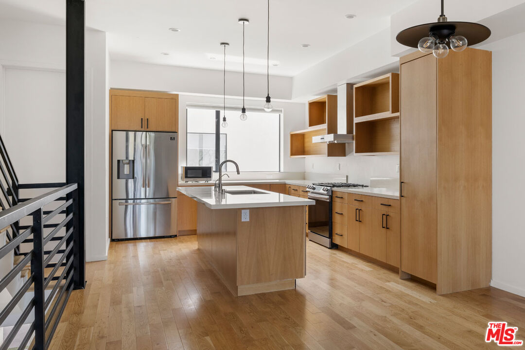 1411 Roca Lane Los Angeles, CA 90041 - Photo 9 of 20