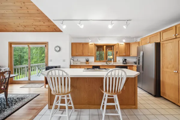 $575,000 | 263 Old Post Road, Newbury, NH 03255