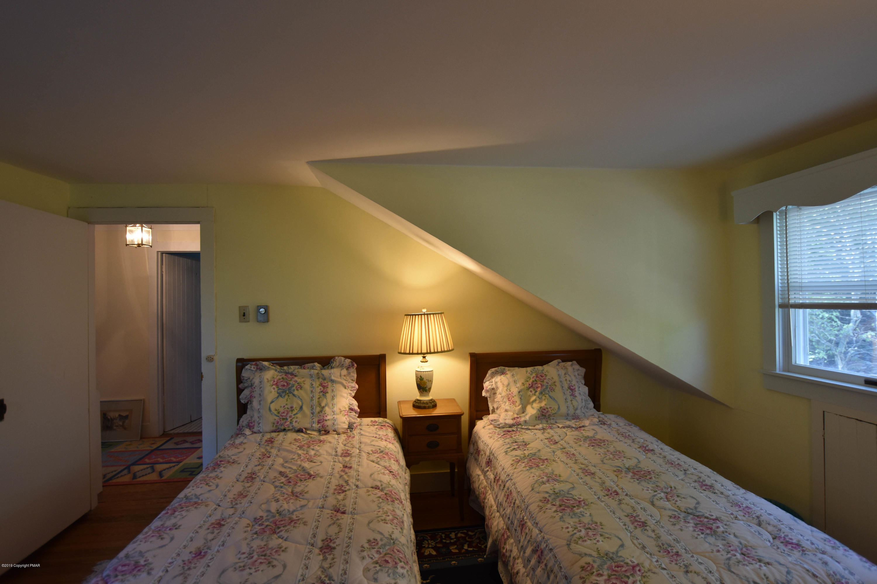 322 West Gate Road Cresco, PA 18326 - Photo 29 of 43 2nd Floor Bedroom