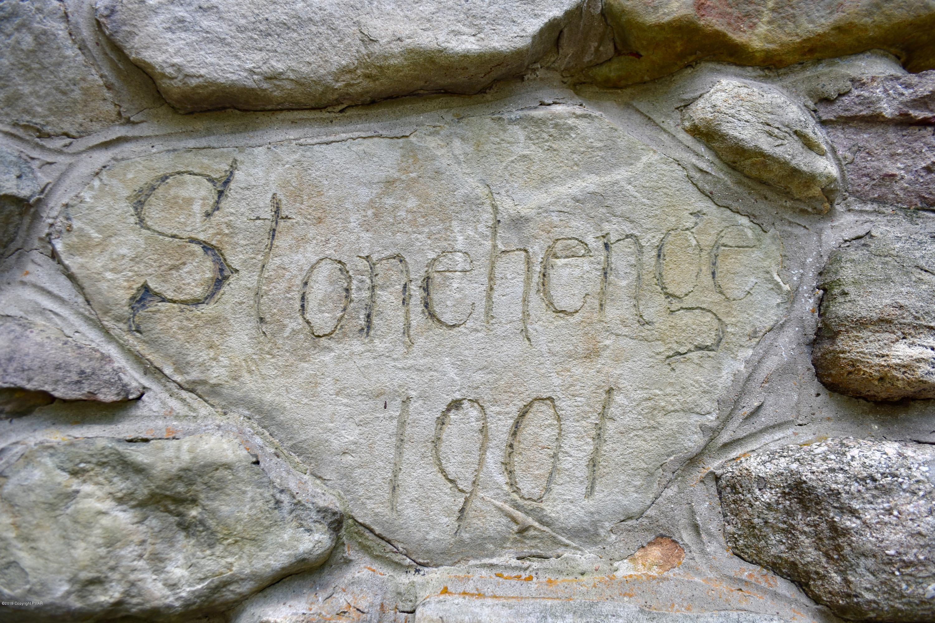 322 West Gate Road Cresco, PA 18326 - Photo 6 of 43 Stone detail