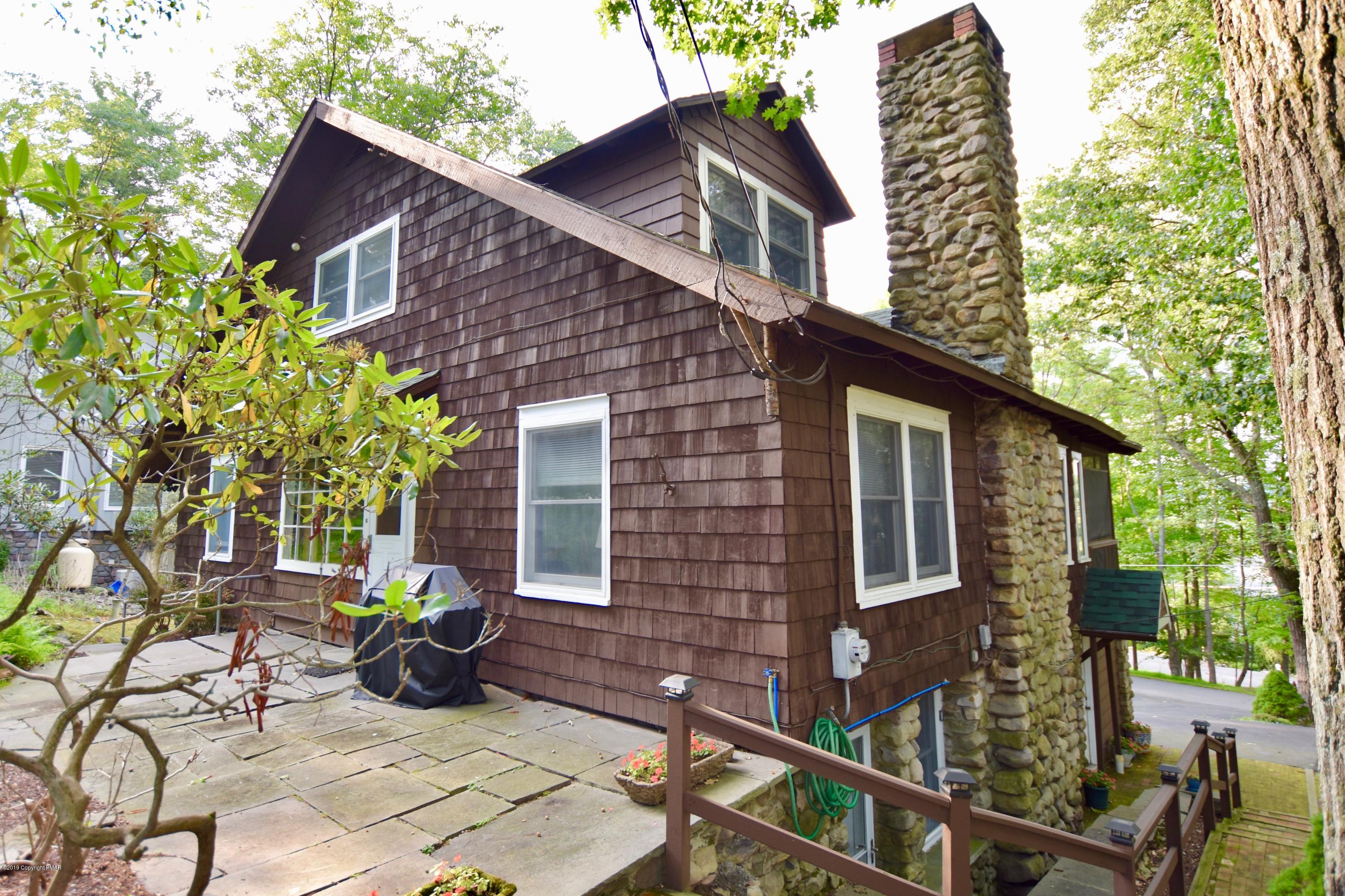 322 West Gate Road Cresco, PA 18326 - Photo 7 of 43 Rear Exterior